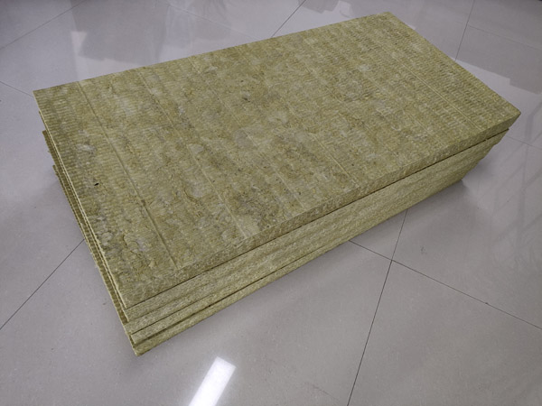 巖棉保溫板錨栓數量規定