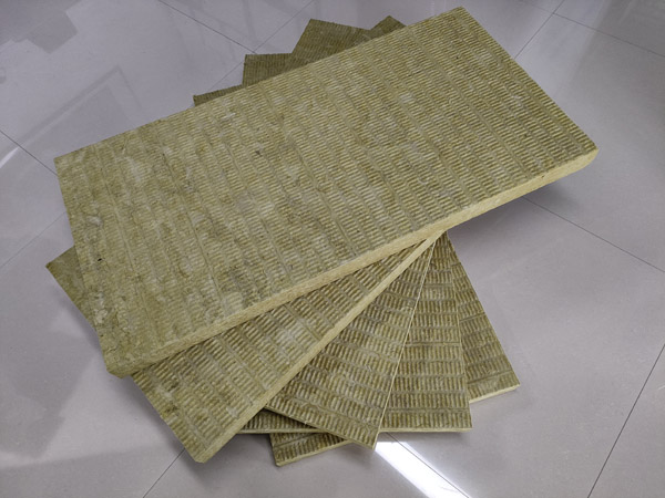 如何選擇生產巖棉板的廠家